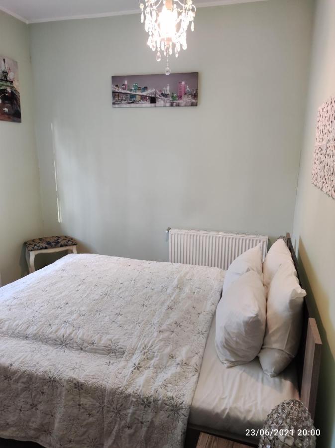 Boutigue City House With Terrace And Garden Free Parking รีกา ภายนอก รูปภาพ
