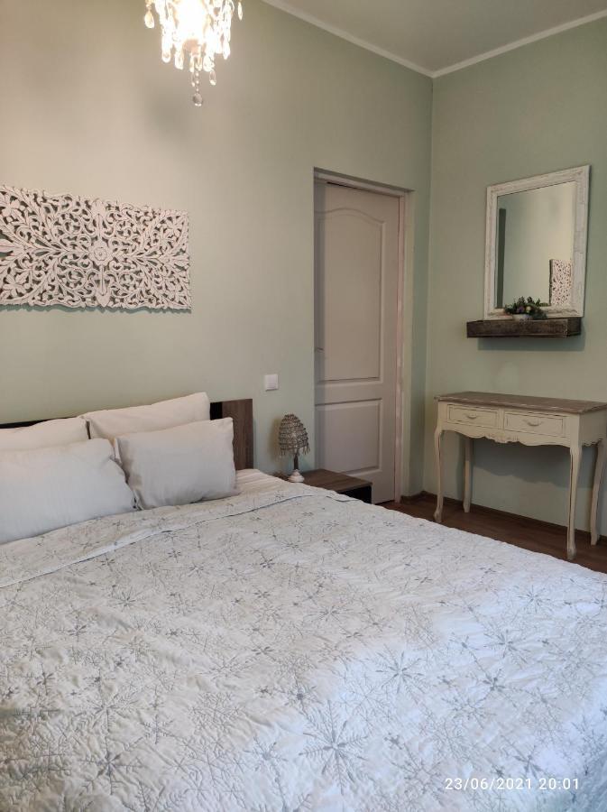 Boutigue City House With Terrace And Garden Free Parking รีกา ภายนอก รูปภาพ
